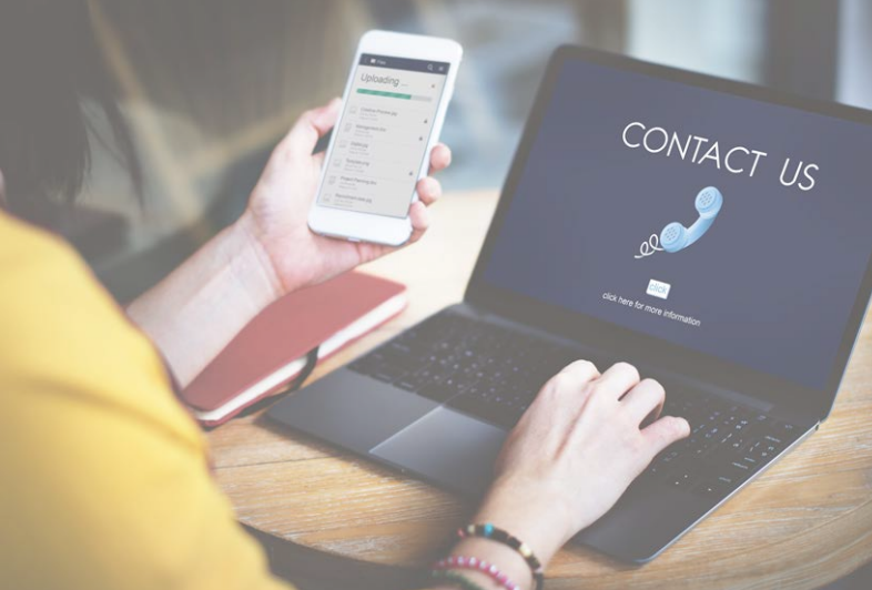 Cloud contact center deployment benefits and models